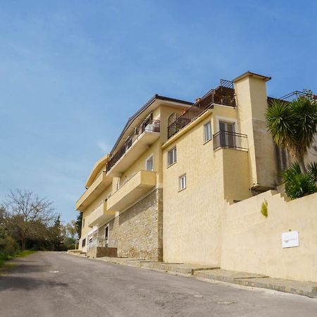 Il Panorama Housing Cilento Aparthotel Santa Maria di Castellabate Bagian luar foto